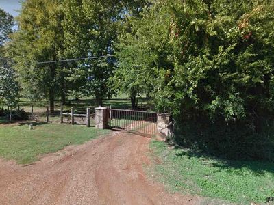 859 County Road 1401, Jacksonville, TX, 75766