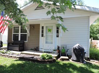 110 Cedar Ridge Dr, Pacific, MO 63069