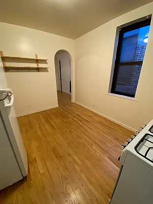 Rented by Bond New York | media 5