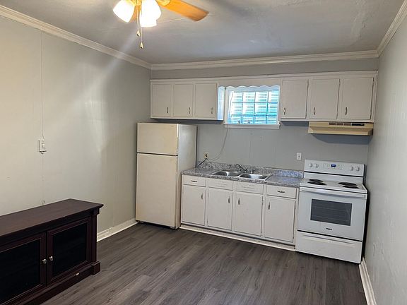 3rd image of 3253 E Meighan Blvd #9