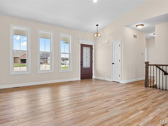 5th image of 629 Glendale Dr