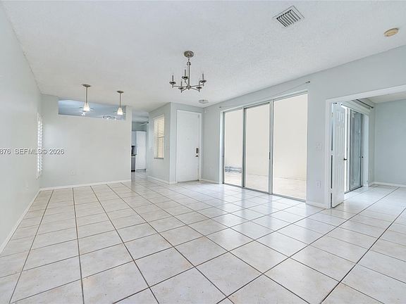 5th image of 1571 Seagrape Way #1571