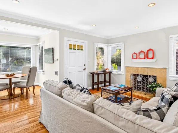 1205 Marine St, Santa Monica, CA 90405