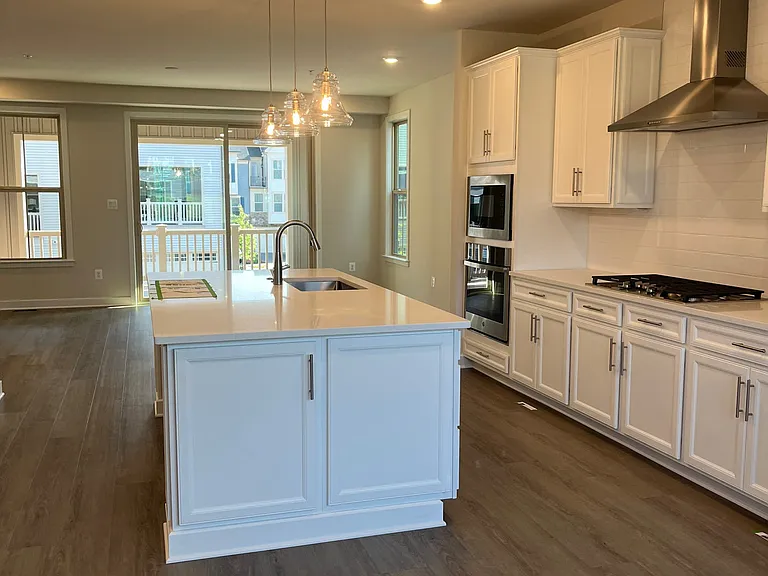 10142 Lake Linganore Blvd — Photo 3