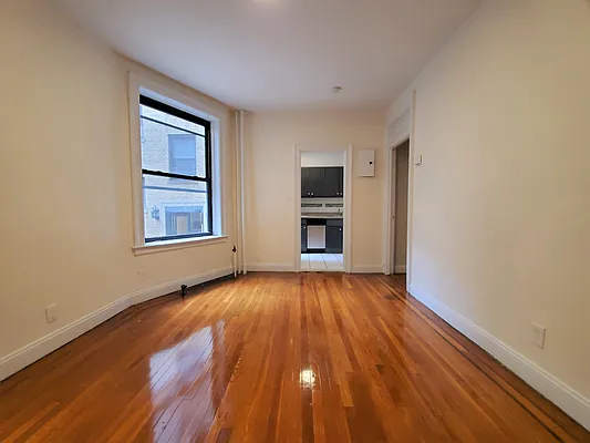 Rented by Living New York | media 9