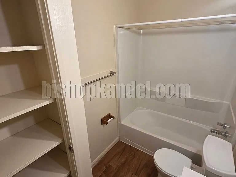 1240 Bernard Ave — Photo 7