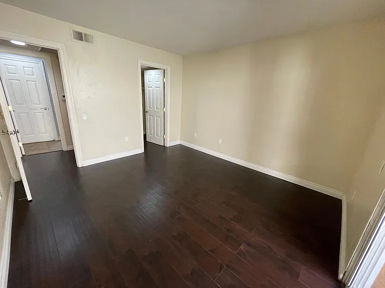 15263 Maturin Dr #10 — Photo 14