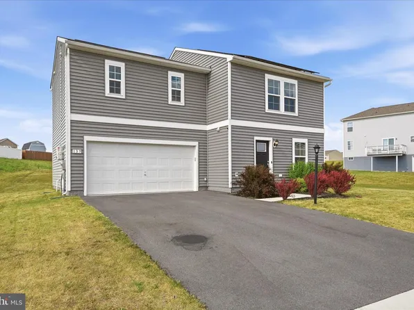 139 Kiskadee Dr, Bunker Hill, WV 25413
