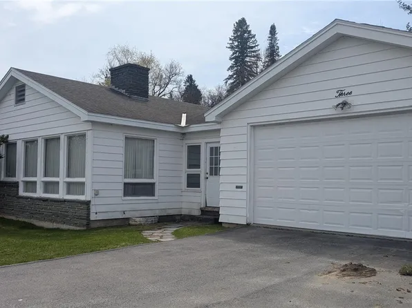 3 Westwood Ln, New Hartford, NY 13413