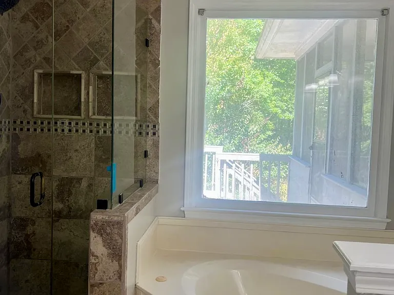 601 Southdale Cir — Photo 21