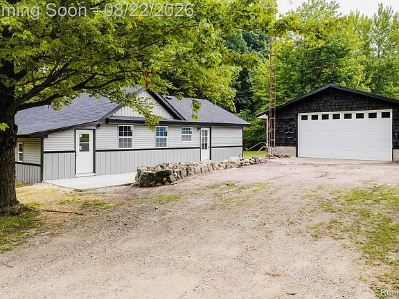 4th image of 5800 Mack Rd