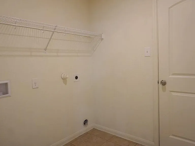 13436 Harry S Truman Dr — Photo 6