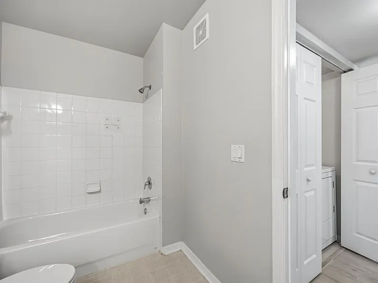 1195 Villagio Cir #208 — Photo 29