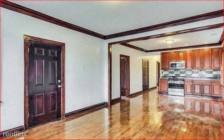 1st image of 6929 S Maplewood Ave #1ST