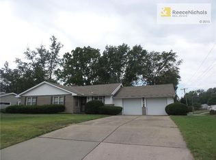 6310 N Grand Ave, Kansas City, MO 64118