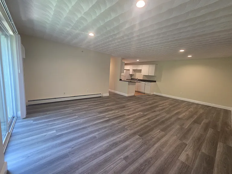 304 New River Rd #8 — Photo 11
