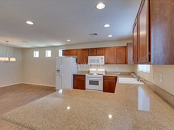 4th image of 5167 Floralita St