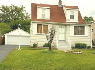 20 N Metropolitan Ave, Waukegan, IL 60085