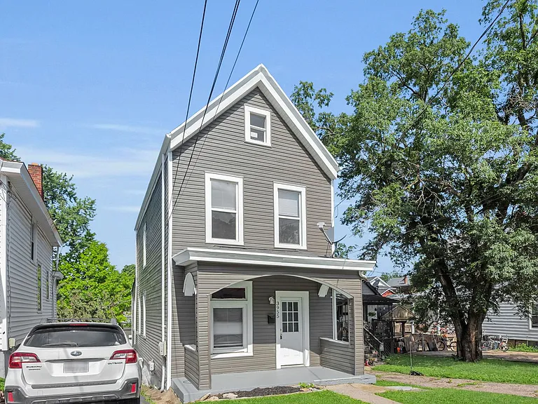 3955 Trevor Ave — Photo 1