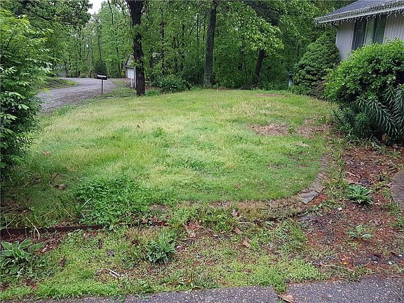 2nd image of 35 Duxford Cir