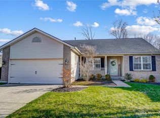 14 Sparrow Ln, Amelia, OH 45102
