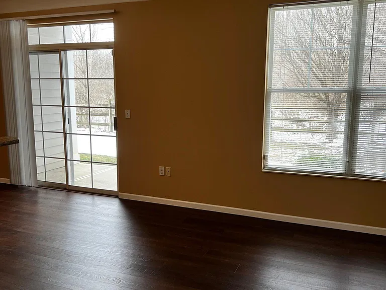 6708 Durwood Ln — Photo 5
