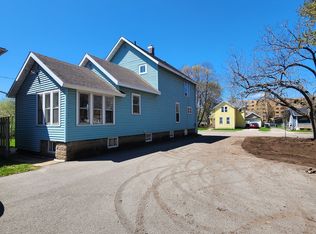 512 Bowen St HOUSE 510, Oshkosh, WI 54901