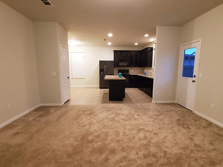 12323 Skyview Amber Ct — Photo 3
