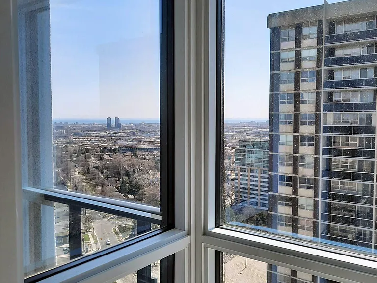 9 Mabelle Ave #2523 — Photo 8