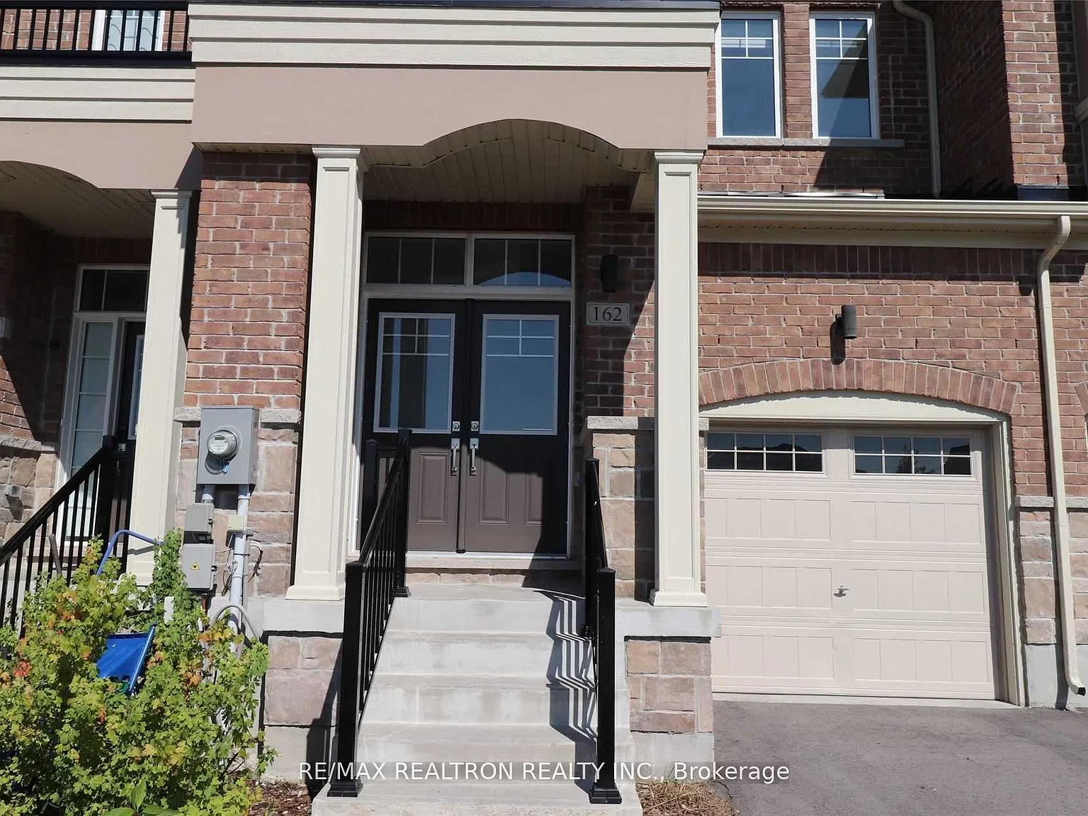 3 bed, $3,100 — Photo 3