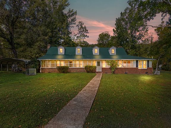 2nd image of 2889 Tennessee Ridge Rd