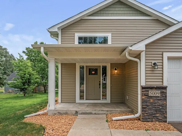 5009 Fairview Ave N, Crystal, MN 55429
