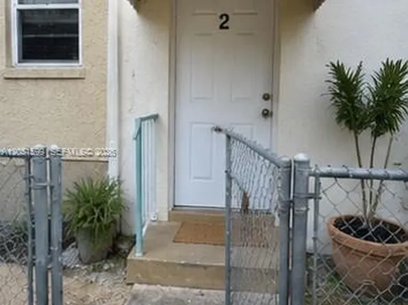 1919 SW 2nd St #B, Miami, FL 33135