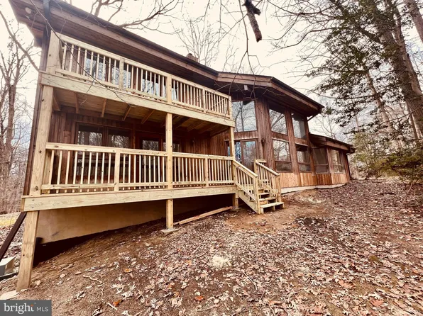 9104 Croom Rd, Upper Marlboro, MD 20772