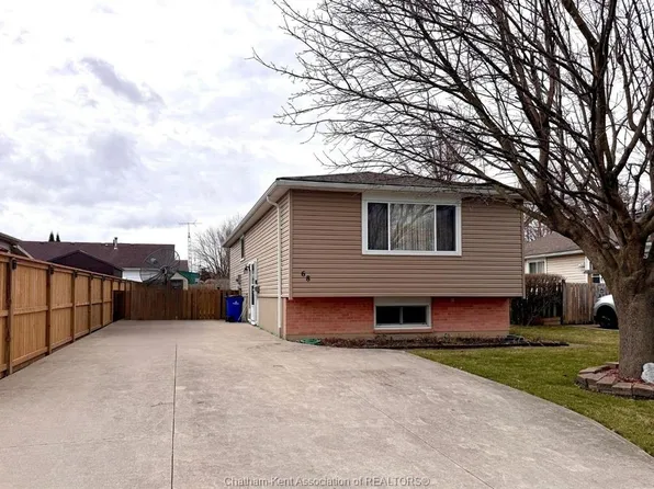 68 Greenbriar Trl, Chatham Kent, ON N8A 4V4