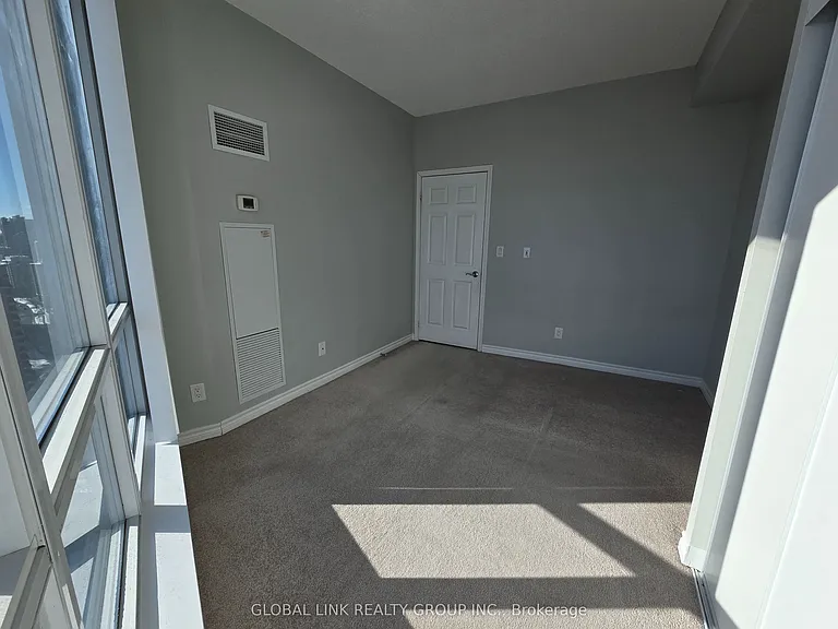 18 Holmes Ave #2203 — Photo 11