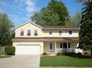 685 Sheffield Rd, Sheffield Lake, OH 44054