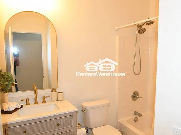 10413 W Roanoke Ave — Photo 12