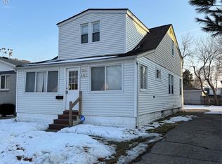 8420 Jewett Ave, Warren, MI