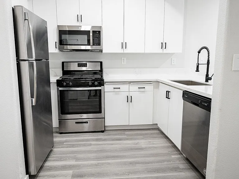2820 Sawtelle Blvd — Photo 9