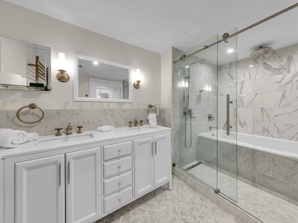 32 East 74th Street image 6 of 16