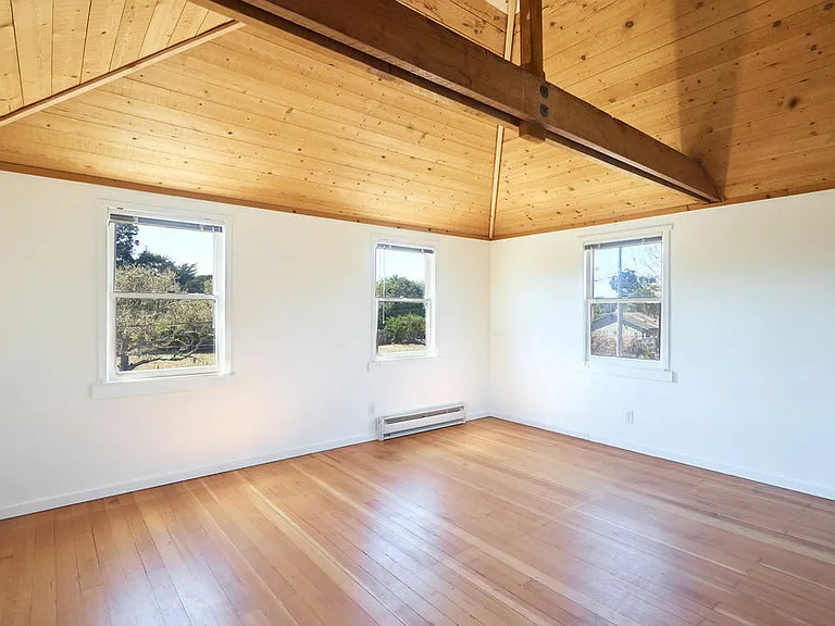 Cedar Rd — Photo 13