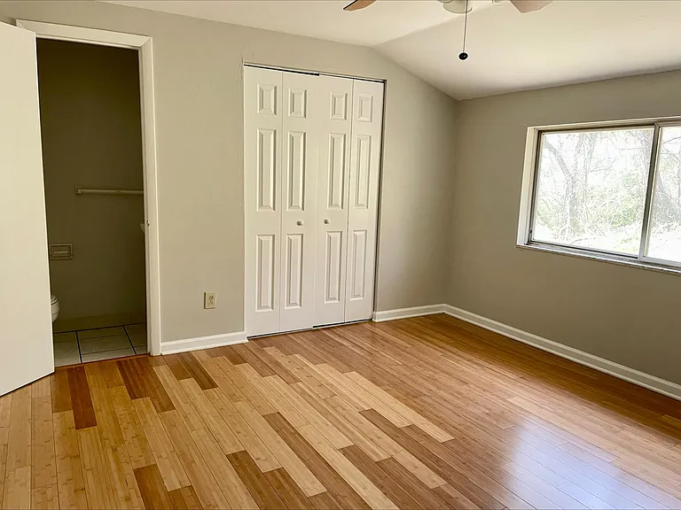 2807 Lincoln Way — Photo 9