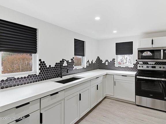 5th image of 225 Ebervale Rd