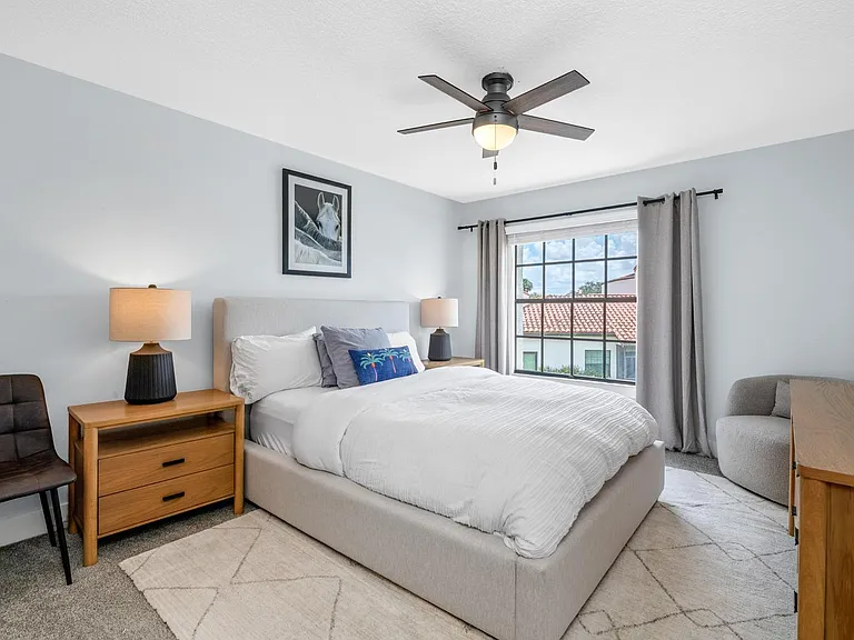 13549 Fountain View Blvd — Photo 32