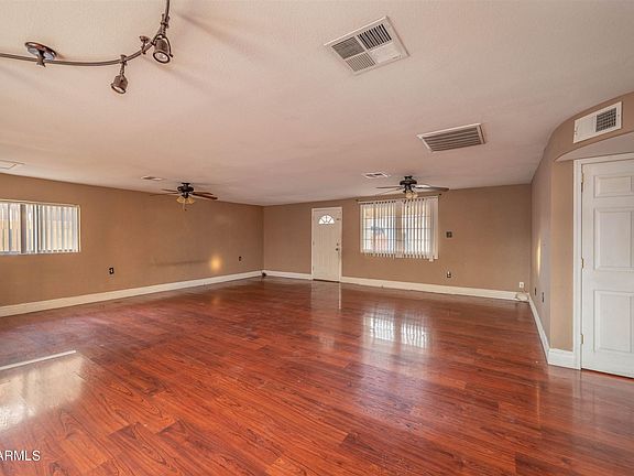 5th image of 7323 W Sells Dr