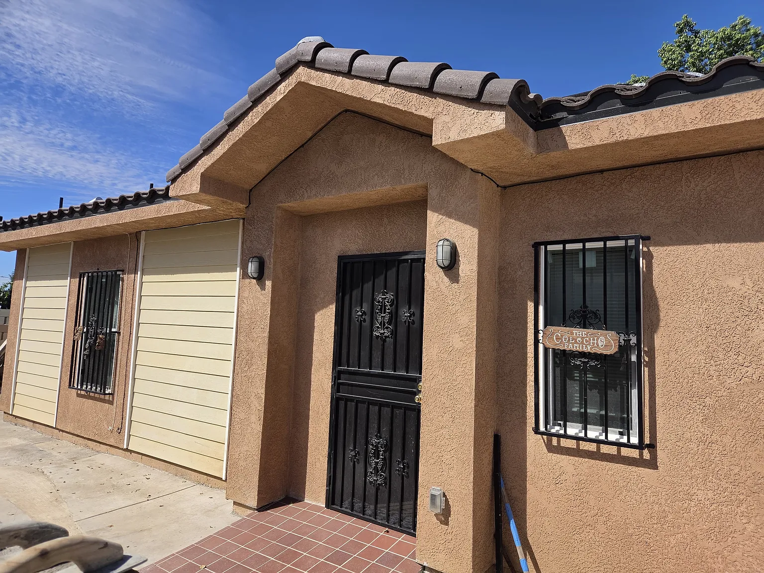 2 bed, 750 sqft, $2,500 — Photo 2
