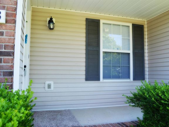 2nd image of 1053 Beck Cir