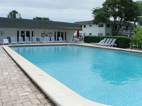 2nd image of 2800 Indian River Blvd APT S6