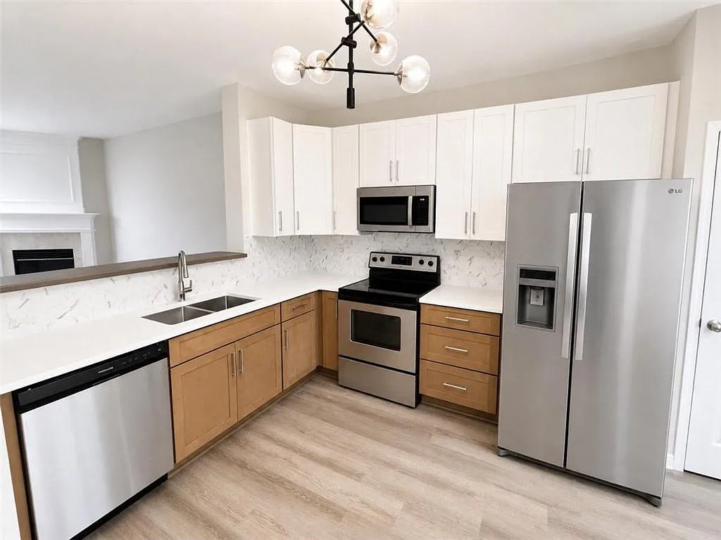 3 bed, 3.5 bath, 1776 sqft, $2,350 — Photo 4